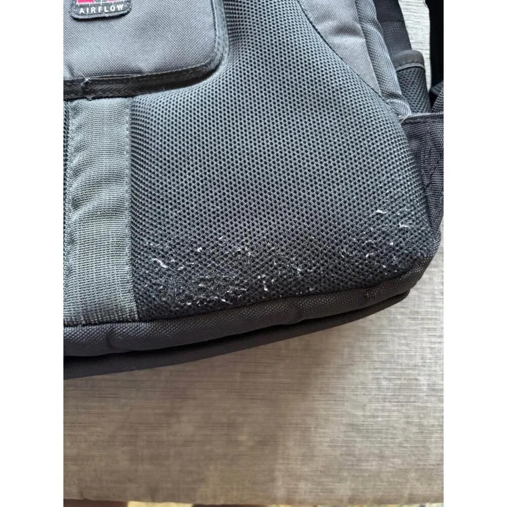 Swissgear ScanSmart Tech Laptop Backpack Black Airflow Multi-Pocket Travel Bag